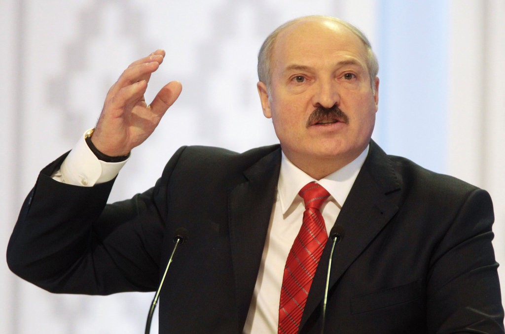 Лукашенко просит Россию помириться с Турцией