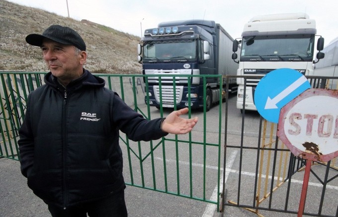 Крымских дальнобойщиков доставили домой из Зонгулдака