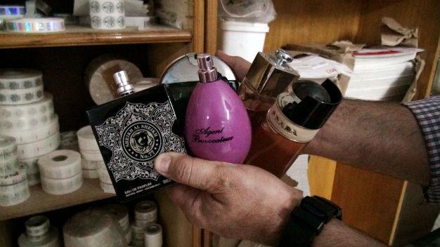 В Стамбуле изъяли 4,5 млн бутылок контрафактной парфюмерии
