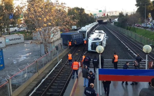 ЧП в метро Измира: 10 пострадавших