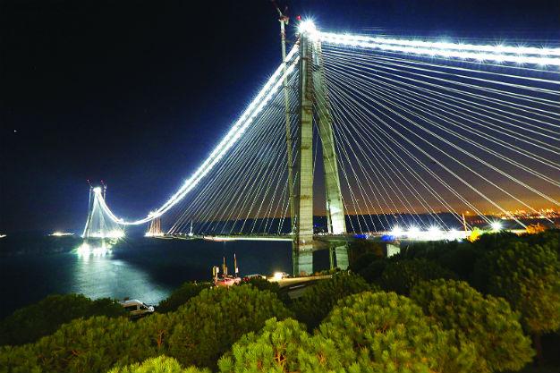 Третий мост через Босфор откроется летом