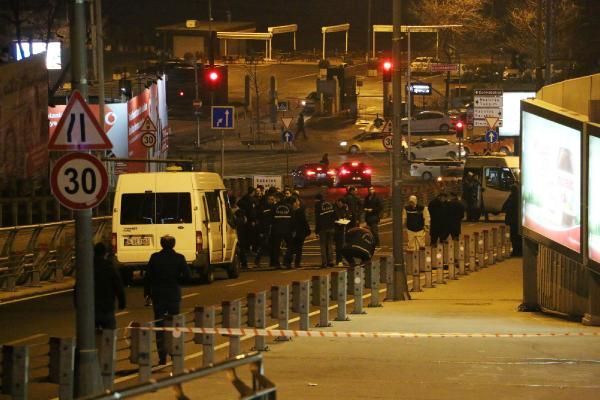 Полиция открыла огонь в центре Стамбула