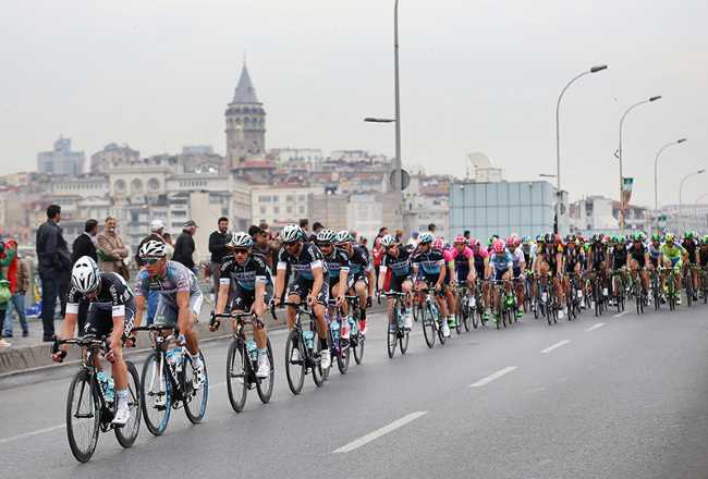 Сегодня дороги Стамбула будут заняты спортсменами