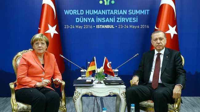 Меркель обсудила с Эрдоганом проблемные темы
