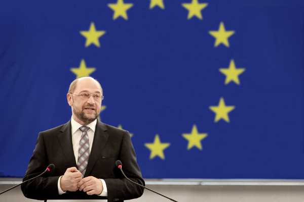 Европарламент приостанавливает продвижение безвизовой сделки
