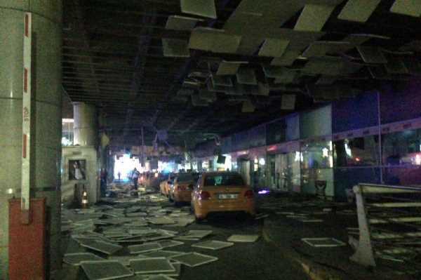 В стамбульском аэропорту Ататюрка прогремели взрывы