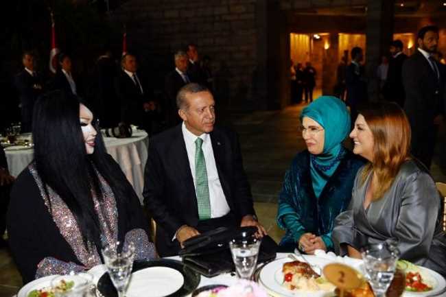 Президент пригласил турецких звезд на ифтар