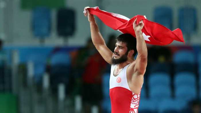 Турецкий борец принес стране еще одну медаль