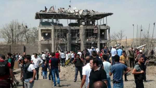 Мощный взрыв в Диярбакыре: 7 погибших, 46 раненых