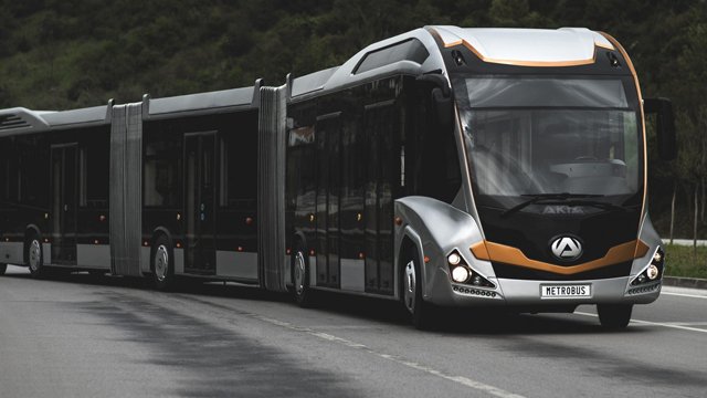 В Бурсе запустили самый длинный метробус в мире