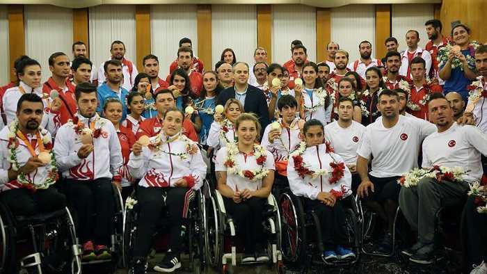 Паралимпийская сборная Турции вернулась домой героями
