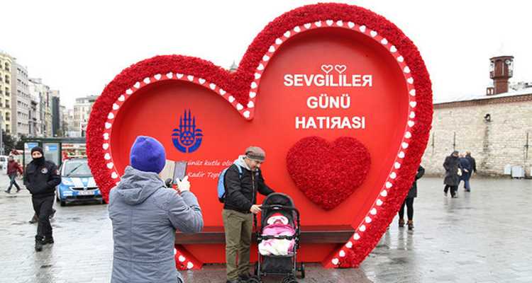 Турция отмечает День всех влюбленных