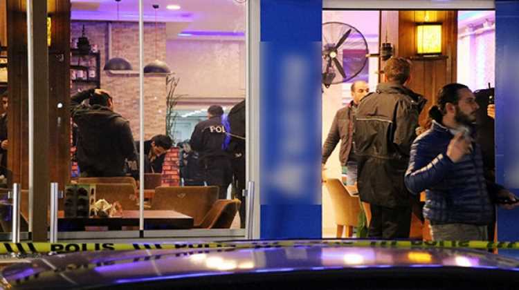 Стрельба в кафе: 3 погибших, 9 раненых