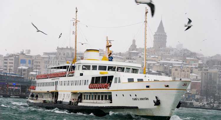 1 мая в Стамбуле отменено паромное сообщение