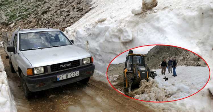 Снег заблокировал доступ к горной деревне в Анталье