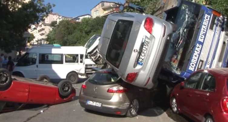 Стамбульский переулок превратился в автосвалку