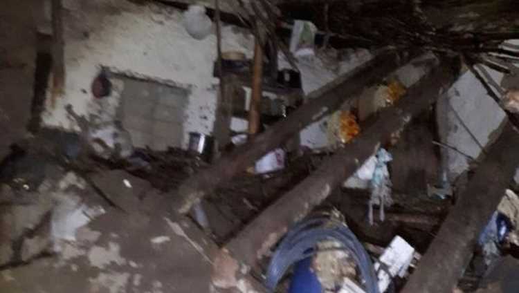 Отец и двое детей погибли под завалами дома