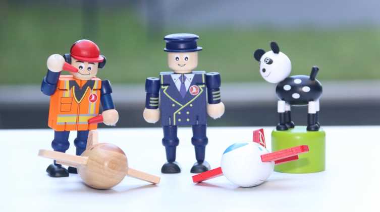 Turkish Airlines будет дарить игрушки детям на борту