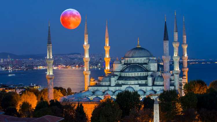 Турция увидит «Голубое кровавое суперлуние»