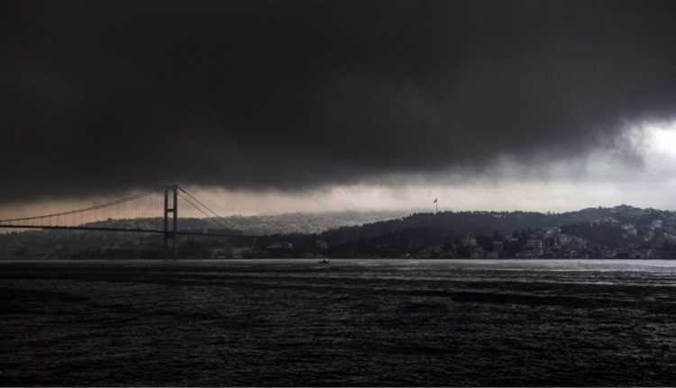 Температура в Стамбуле упала за пару часов на 9 градусов