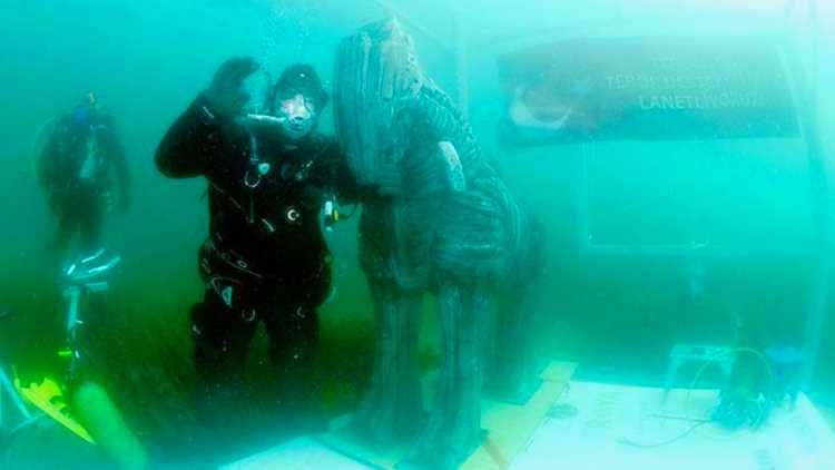 Турецкий «Аквамен» побил еще один подводный рекорд