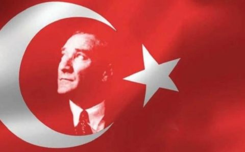 Турция сегодня вспоминает Ататюрка и поздравляет молодежь
