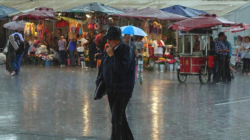 Дождливая погода не покинет Турцию до конца недели