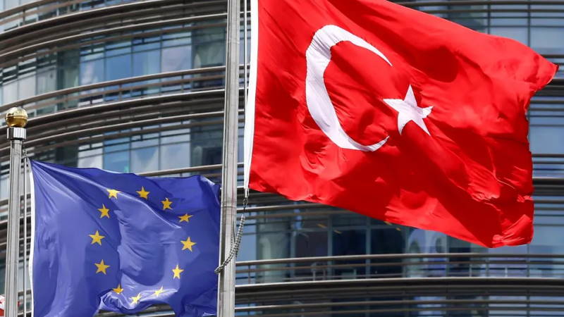 Европарламент принял «самый жесткий» доклад по Турции