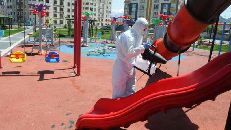 В Кайсери закрыли детские площадки и пикниковые зоны