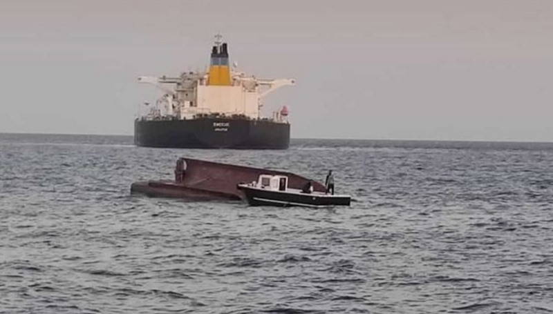 4 рыбака погибли после столкновения с танкером