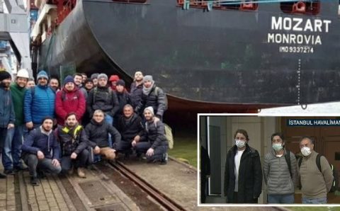 Трое похищенных моряков возвращены в Турцию