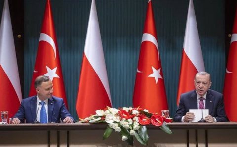 Турция поставит в Польшу 24 ударных БПЛА