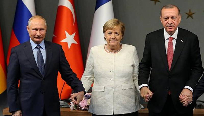 «Туристический поток»: Эрдоган переговорил с Путиным и Меркель