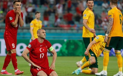 Турция проигрывает Уэльсу во втором матче Евро 2020