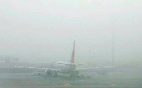 Аэропорты Стамбула и Анкары приостановили работу из-за тумана