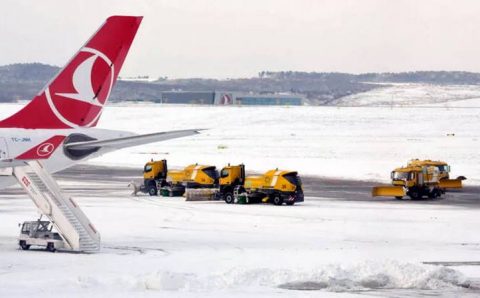 «Аэропорт Стамбула» полностью приостановил работу