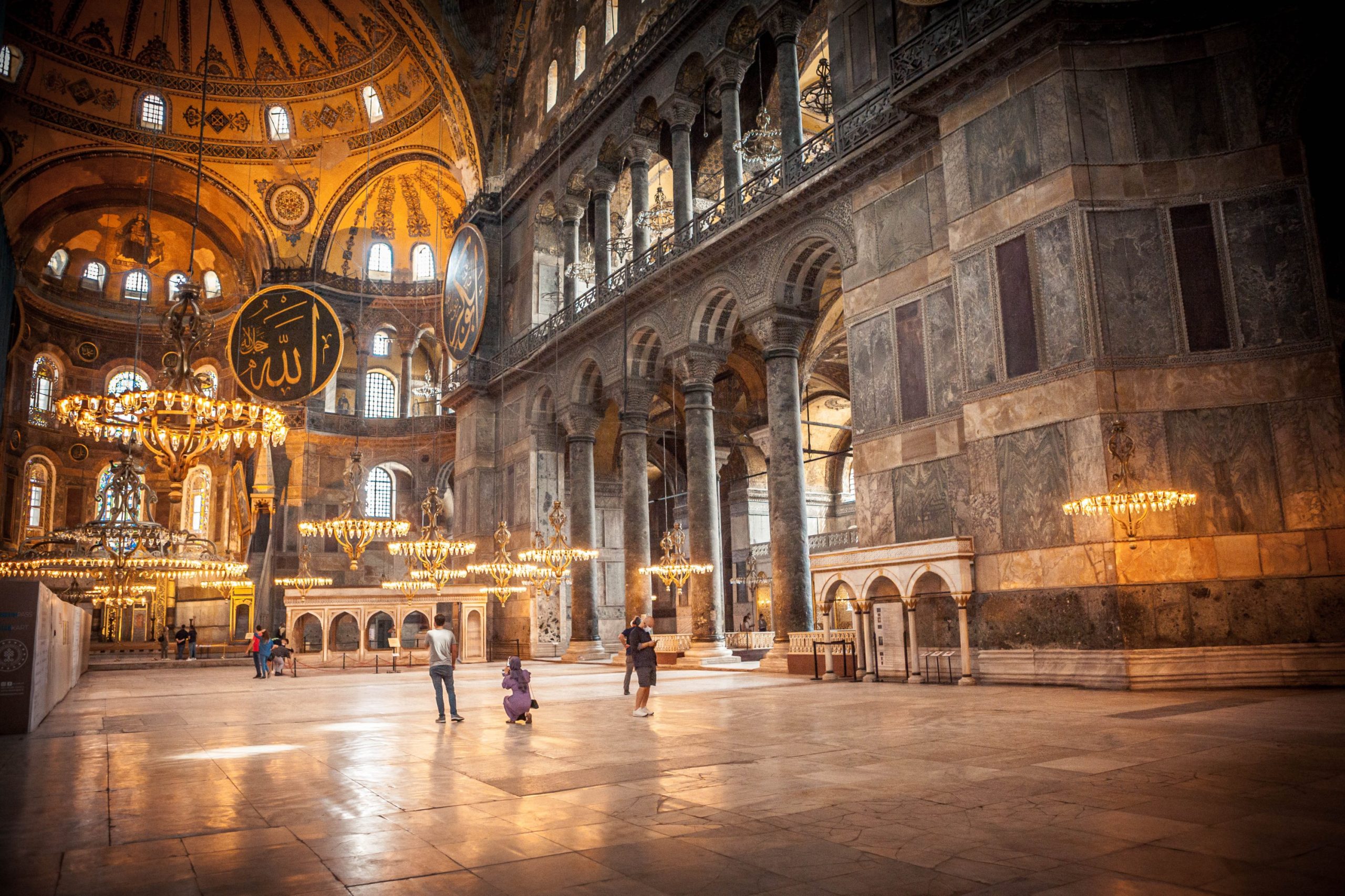 В храме Святой Софии разделят зоны для туристов и молящихся