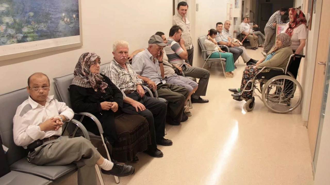 Турецкие больницы переполнены инфекционными больными